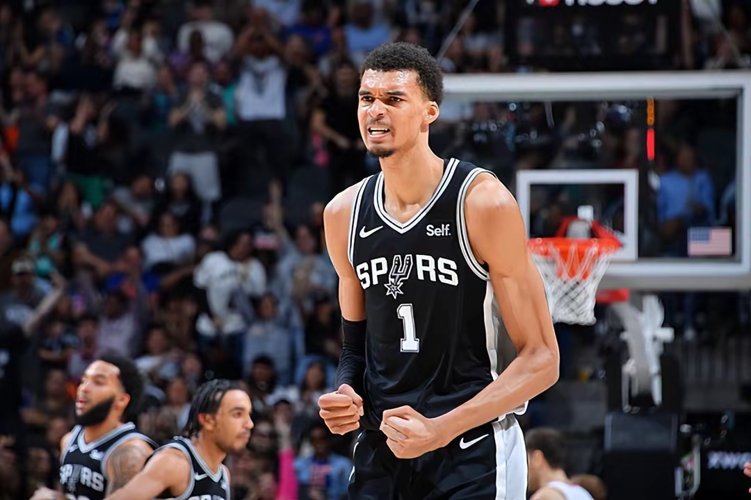 爱游戏娱乐-包含阿斯顿维拉国际比赛日篮板制胜,志在NBA常规赛名次提升,赛场秩序良好,团队化学反应显著的词条
